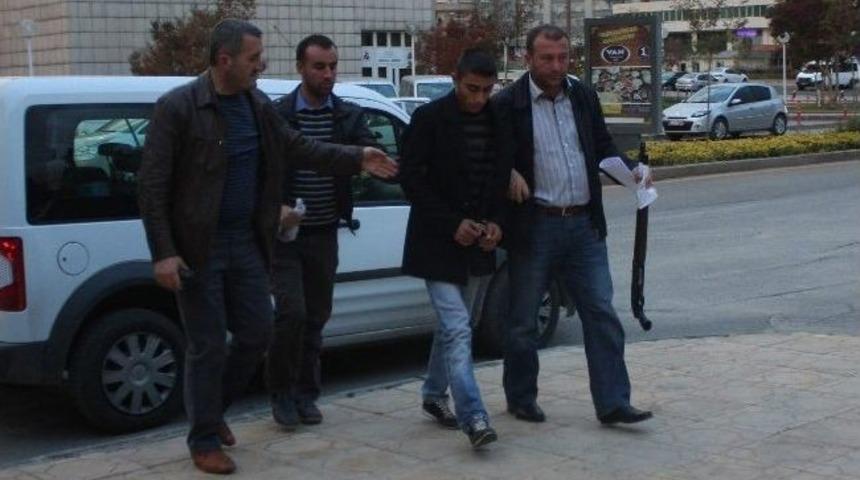 Dayısını Ve Kuzenini &Ouml;ld&uuml;ren Cinayet Zanlısı Yakalandı