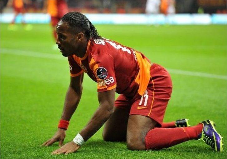 Galatasaray- Kardemir Karabükspor Maçı 0-0 Devam Ediyor G1