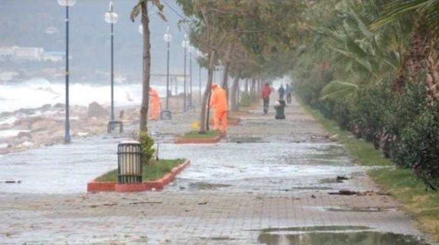 Karadeniz'de Dev Dalgalar