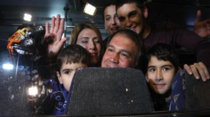 Serbest Bırakılan Pilotlar Havalimanından Ayrıldı