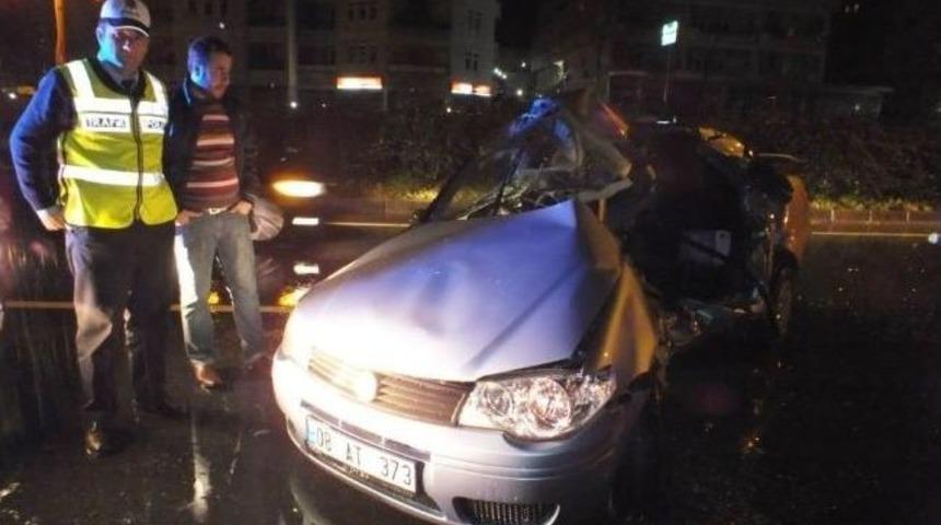 Rize'de Trafik Kazası: 1 &Ouml;l&uuml;
