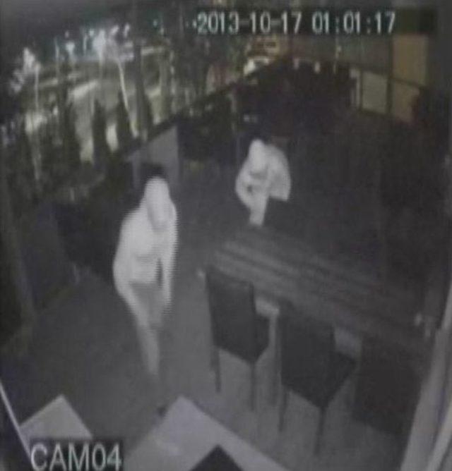 Hırsızların bayram mesaisi kameralara yakalandı 1