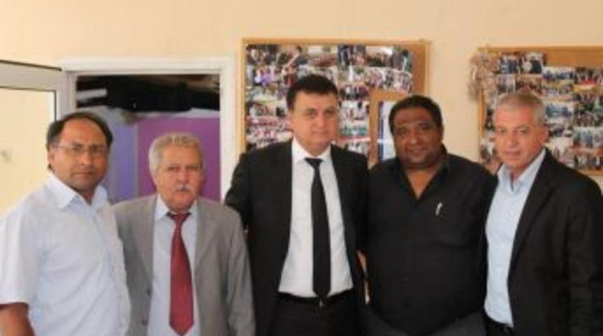 Canbolat&rsquo;a Romanlardan sıcak ilgi