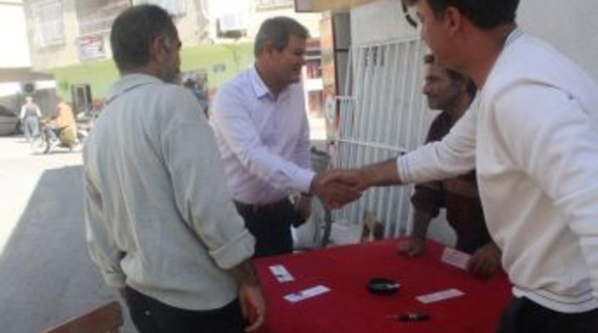 Yeşil, Huzurkent ve Adanalıoğlu esnafını ziyaret etti