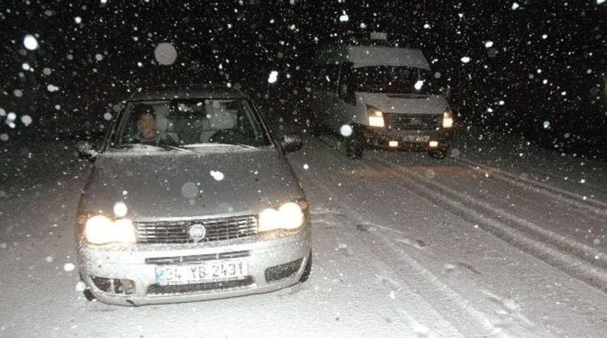 Van&rsquo;da Kar Yağışı