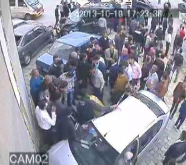 Trafik Kazası Güvenlik Kamerasında 3