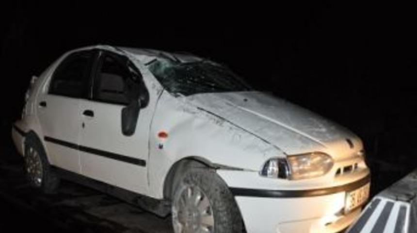 Kırkağa&ccedil;'ta Otomobil Şarampole U&ccedil;tu