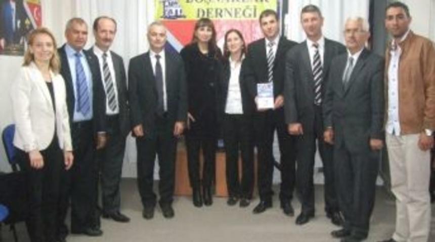 Aliya İzetbegovi&ccedil; &Ouml;l&uuml;m&uuml;n&uuml;n 10. Yılında Anıldı