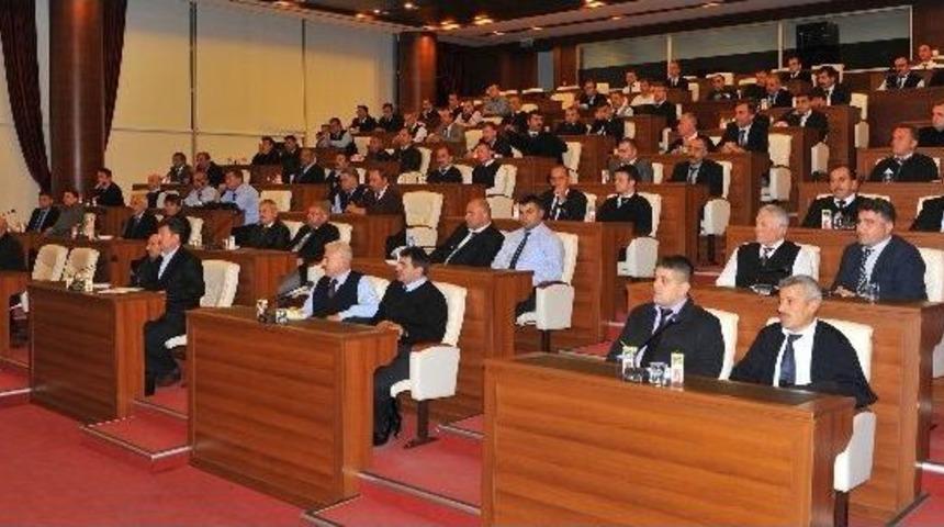 Başkan G&uuml;mr&uuml;k&ccedil;&uuml;oğlu Otob&uuml;s Şof&ouml;rleri İle Bir Araya Geldi