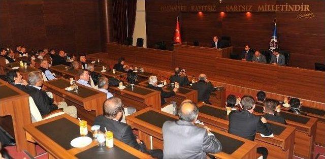 Başkan Gümrükçüoğlu Otobüs Şoförleri İle Bir Araya Geldi