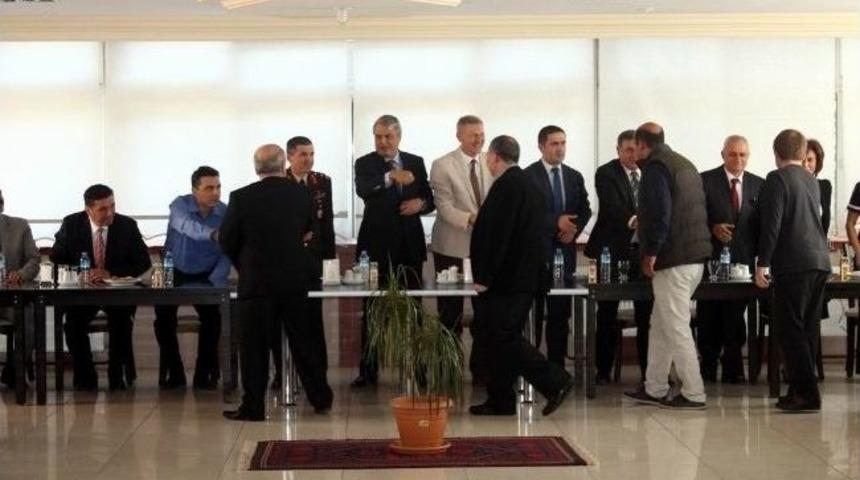 Edremit Protokol&uuml; Bayramlaştı