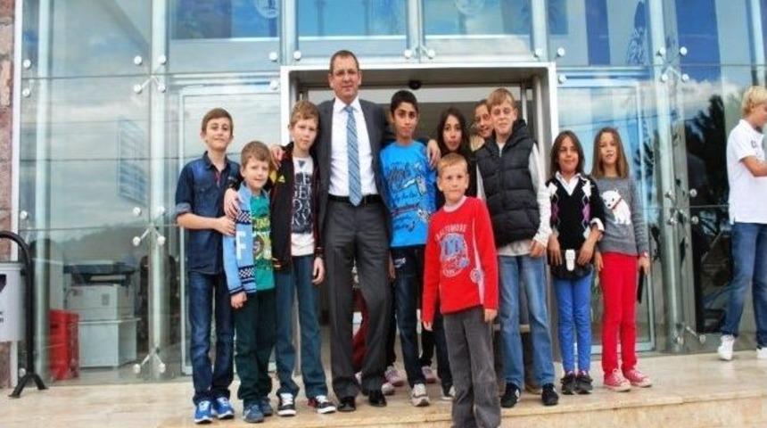 K&uuml;&ccedil;&uuml;kk&ouml;y Belediyesi&rsquo;nde Coşkulu Bayramlaşma