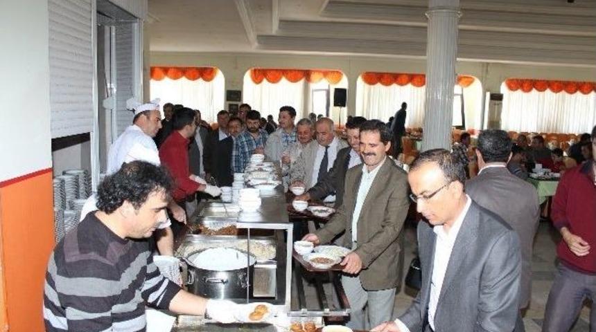 Namimder'den Din G&ouml;revlilerine Yemek