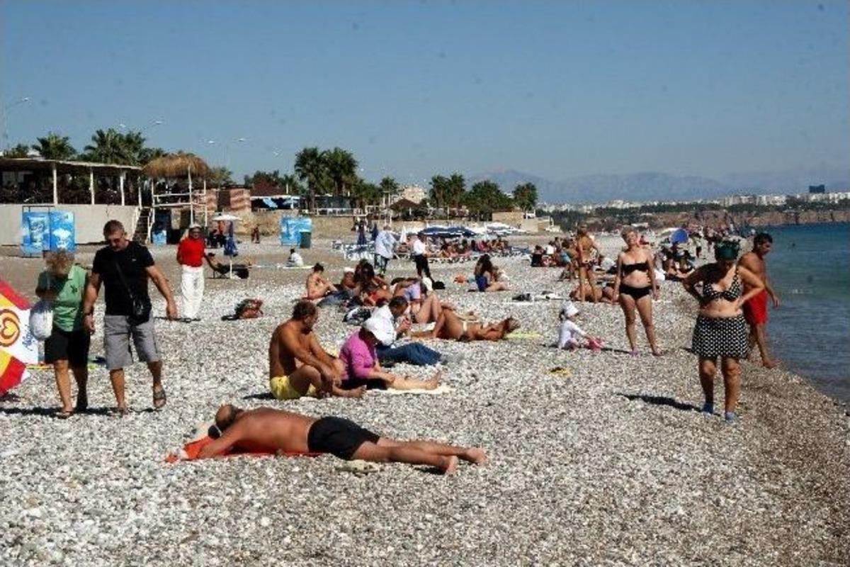 Antalya'da Deniz Suyu Sıcaklığı, Hava Sıcaklığından Y&uuml;ksek