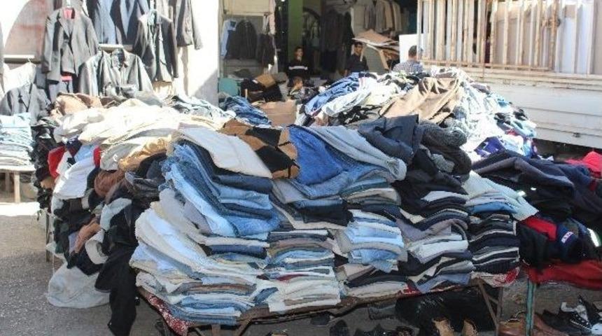 İkinci El Kıyafetler Uygun Fiyata Satılıyor