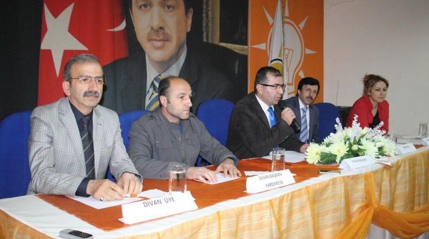 Artvin'de AK Parti İl Danışma Toplantısı Yapıldı
