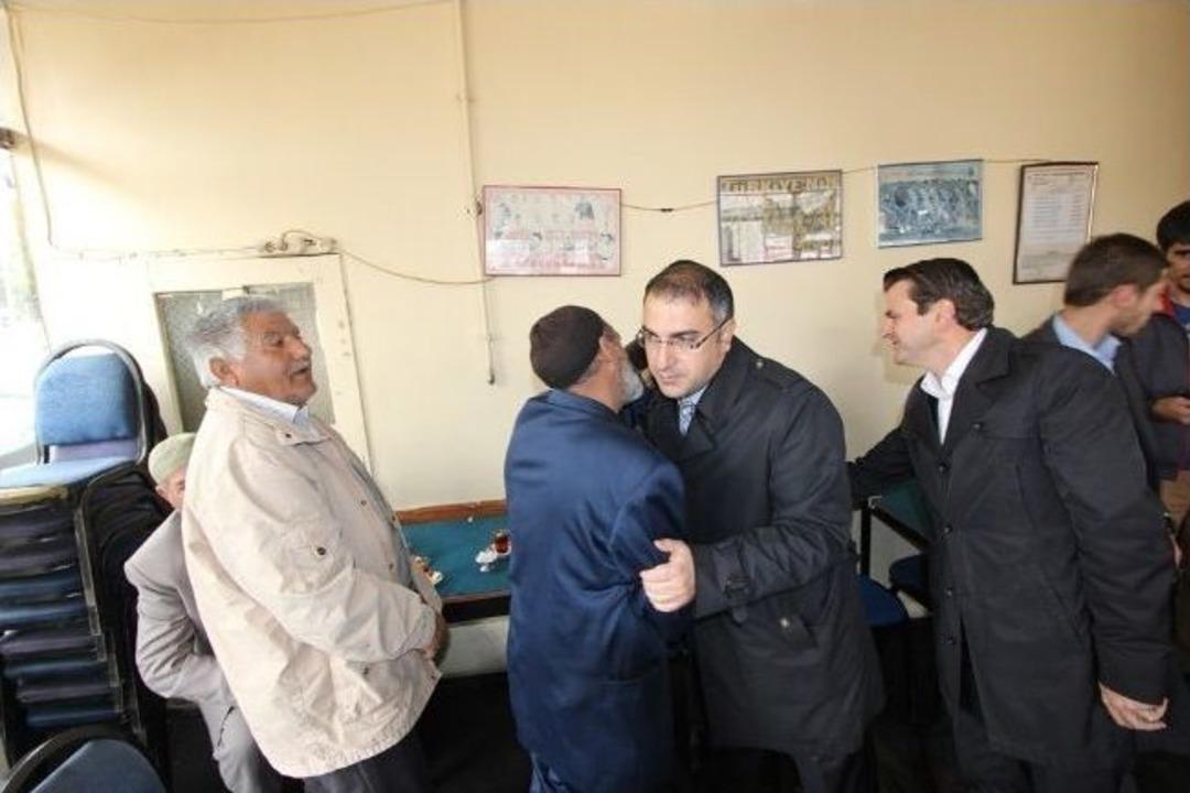 Başkan Cengiz Esnafla Bayramlaştı