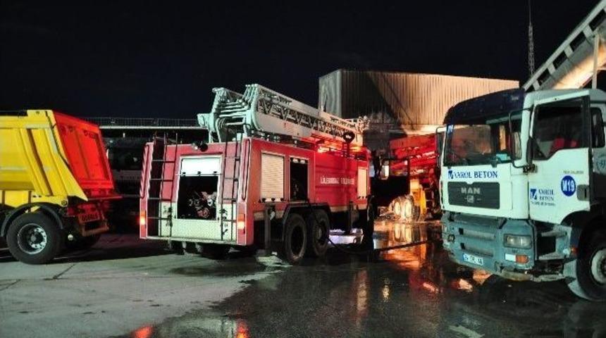 İş Makinesi Alev Alev Yandı