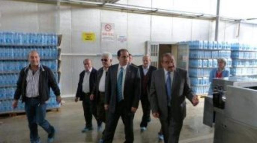 Vali &Ccedil;omaktekin&rsquo;den Firmalara Ziyaret