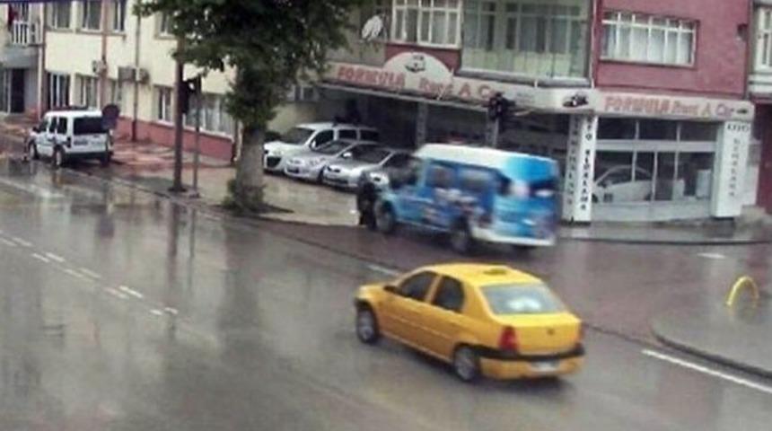 Mobese'de '&ouml;l&uuml;m&uuml;n Teğet Ge&ccedil;tiği' Anlar