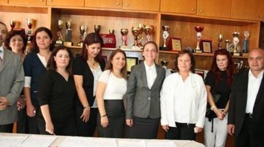 Bu Eğitimciler Ayakta Alkışlanır!