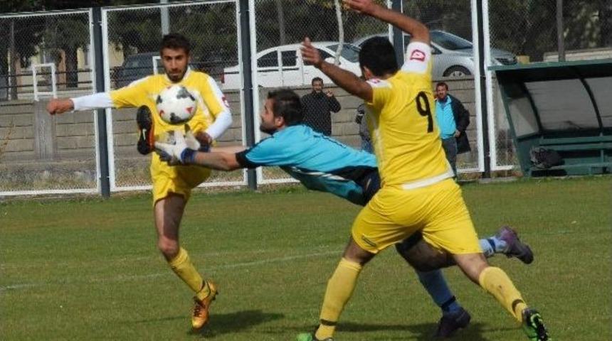 Kayseri Demirspor:6 - Esentepespor:2