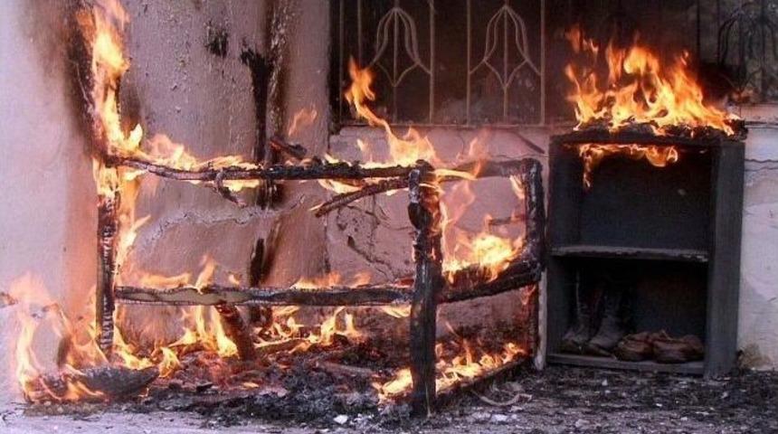 M&uuml;stakil Ev Alev Alev Yandı