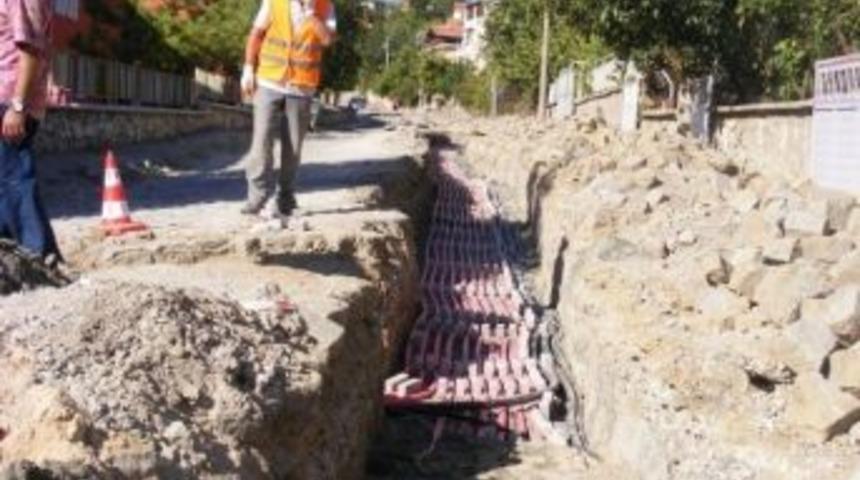 Domani&ccedil;'te Elektrik Hatları Yer Altına Alınıyor