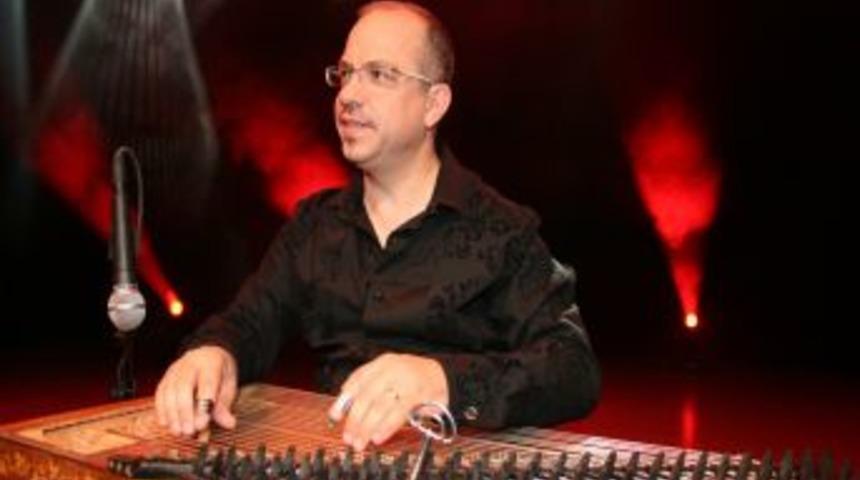 Kanun Virt&uuml;&ouml;z&uuml; Baktagir Ve Komşu Grubu Antalya'da Konser Verecek