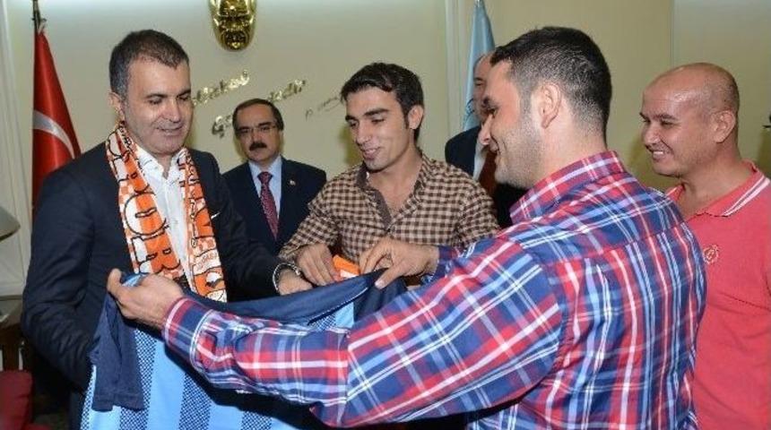 Bakan &Ccedil;elik&rsquo;e "formalı" Teşekk&uuml;r