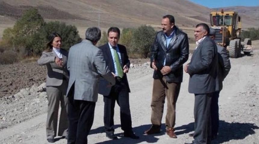 Susuz Kaymakamı Evin'den K&ouml;y Ziyareti