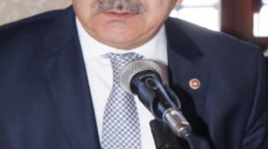 Prof. Dr. G&uuml;lyurt, AK Parti'den Aday Adaylığını A&ccedil;ıkladı