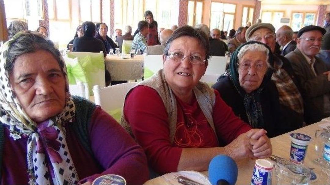 Yaşlılar Ve Gen&ccedil;ler "d&uuml;şler Alemi"nde