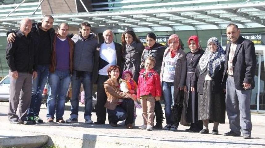 Facebook Aracılığıyla 33 Yıl Sonra Buluştular