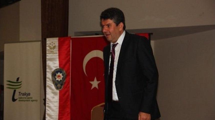 Polislere, &lsquo;aile Mutluluğu Ve Toplumsal Huzur&rsquo; Eğitimi