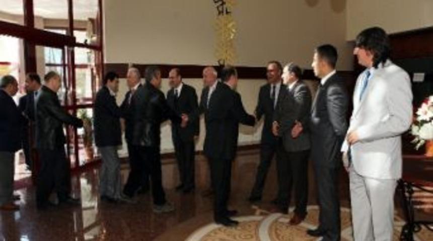 Atat&uuml;rk &Uuml;niversitesi&rsquo;nde Bayramlaşma