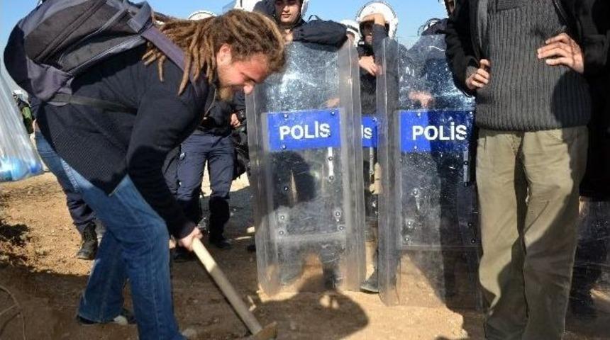 Odt&uuml; &Ouml;ğrencileri Fidan Dikti