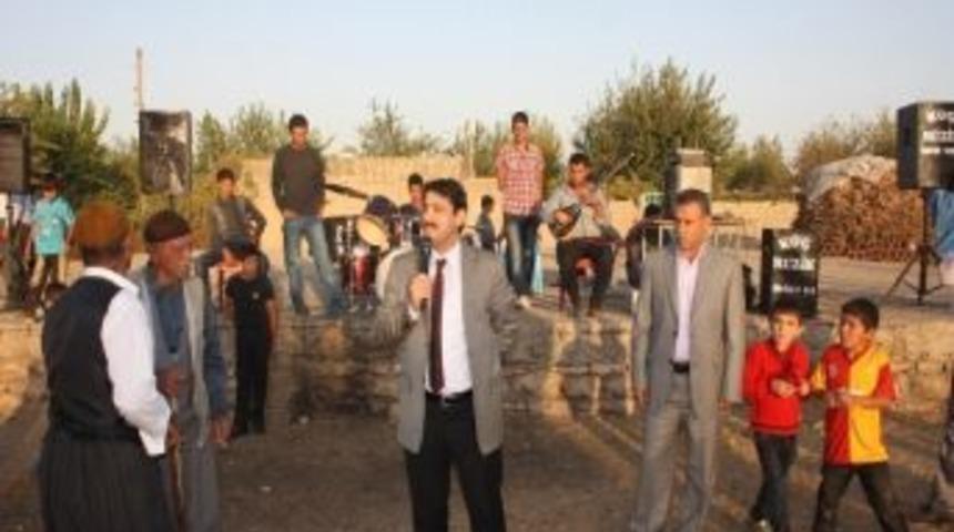 Kaymakam Kattaş, D&ouml;ğer K&ouml;y&uuml;nde D&uuml;ğ&uuml;ne Katıldı