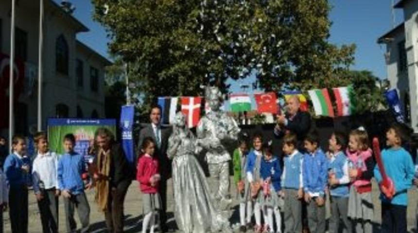 Bursa'da Tiyatro Festivali Coşkusu