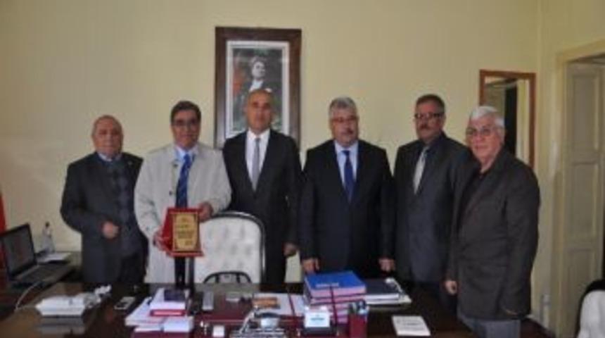 Sorgun Kaymakamı Kılı&ccedil;&rsquo;dan İş Adamı Ali Taşcı&rsquo;ya Plaket