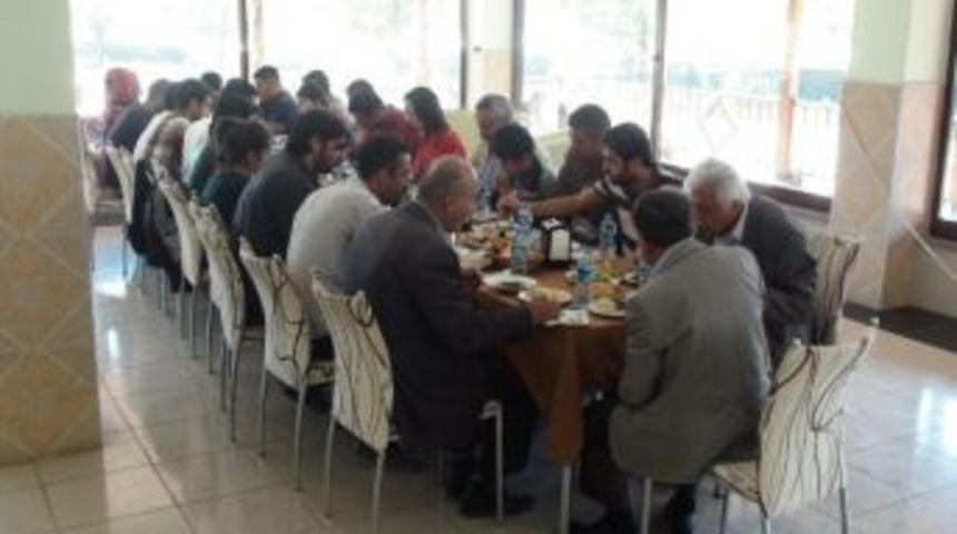 Erdede'den K&uuml;lt&uuml;r &Ccedil;alışanlarına Teşekk&uuml;r