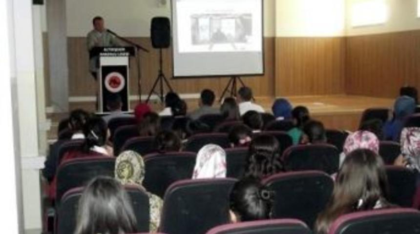 Ulu&ccedil;ay, Kariyer G&uuml;nlerinde Konuştu