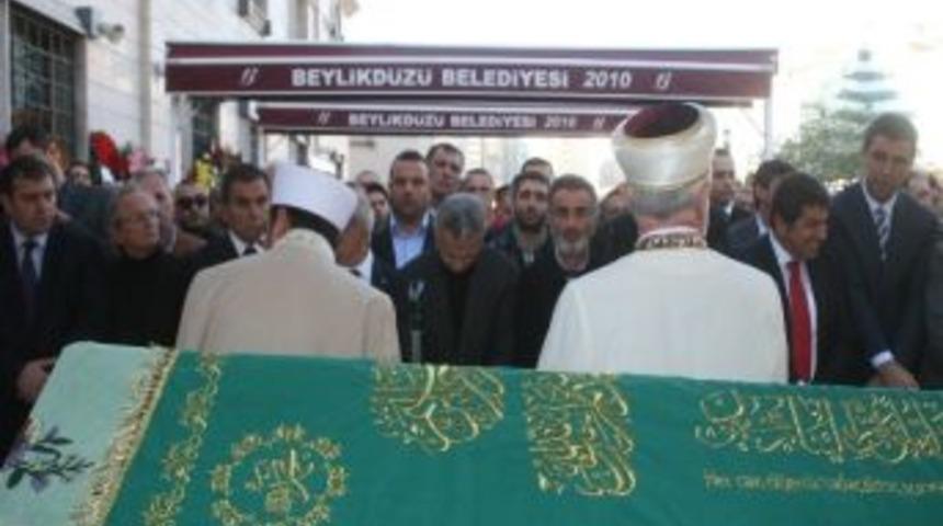 Başkan Yusuf Uzun&rsquo;un Annesi Son Yolculuğuna Uğurlandı