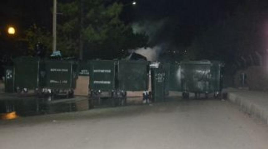 Odt&uuml;'de 2 Eylemci G&ouml;zaltına Alındı (2)