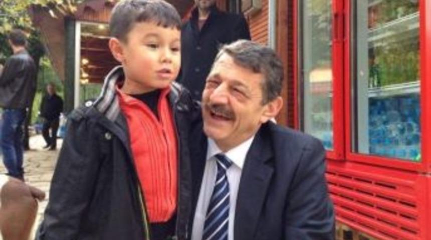 Başkan Akın'dan Minik Kutay'a Park S&ouml;z&uuml;