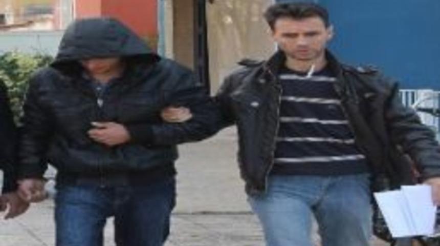 Aynı Marketi İki Kez Soydu &Ouml;nce Kameraya Sonra Polise Yakalandı