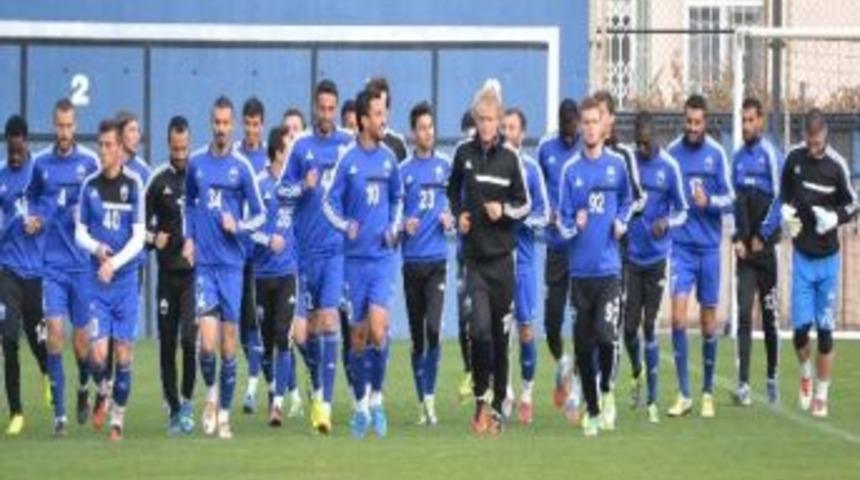 Kayseri Erciyesspor&rsquo;da Futbolculara Bir G&uuml;n İzin Verildi