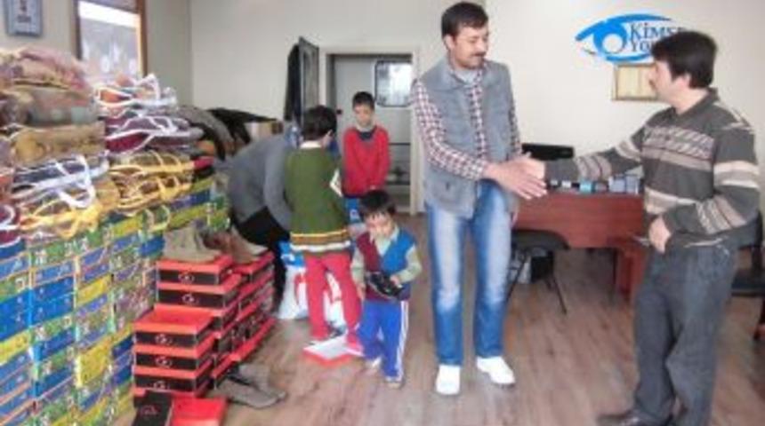 Kimse Yok Mu'dan Afgan M&uuml;ltecilere Yardım Eli