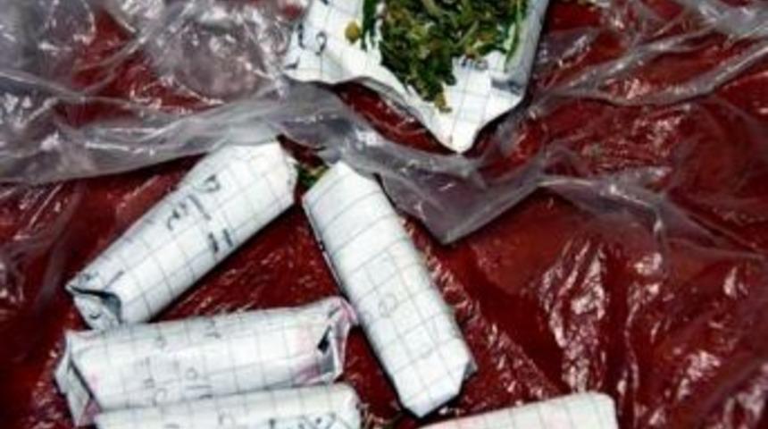 Kuşadası&rsquo;nda Sokak Satıcılarına Darbe: 20 Tutuklama