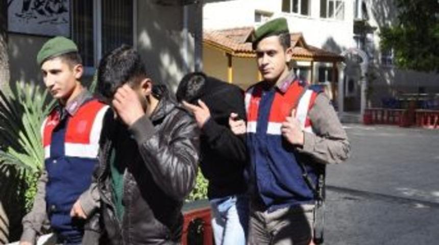 Trafik Kontrol&uuml;nde 1 Kg Esrar Ele Ge&ccedil;irildi